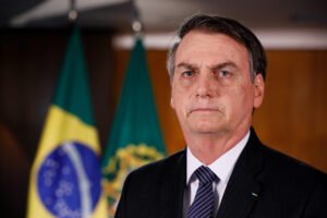 Jair_Bolsonaro_em_24_de_abril_de_2019_2-scaled